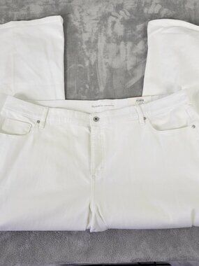 Style & Co Women's 24W White Bootcut Jeans Mid Rise Slimming Pockets Plus BOO7E
